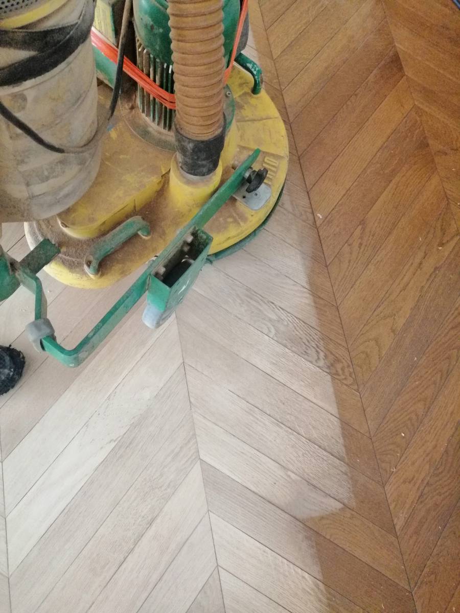 Ponçage et vitrification