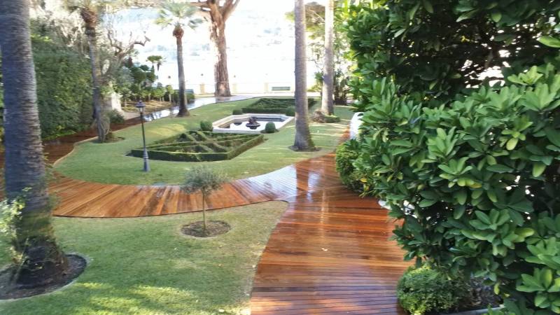 coursive en essence de bois IP à Villefranche sur mer